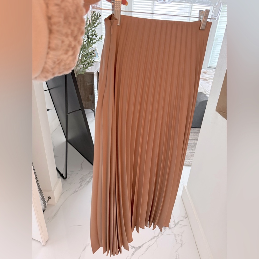 Zara Tan Midi Pleated Skirt